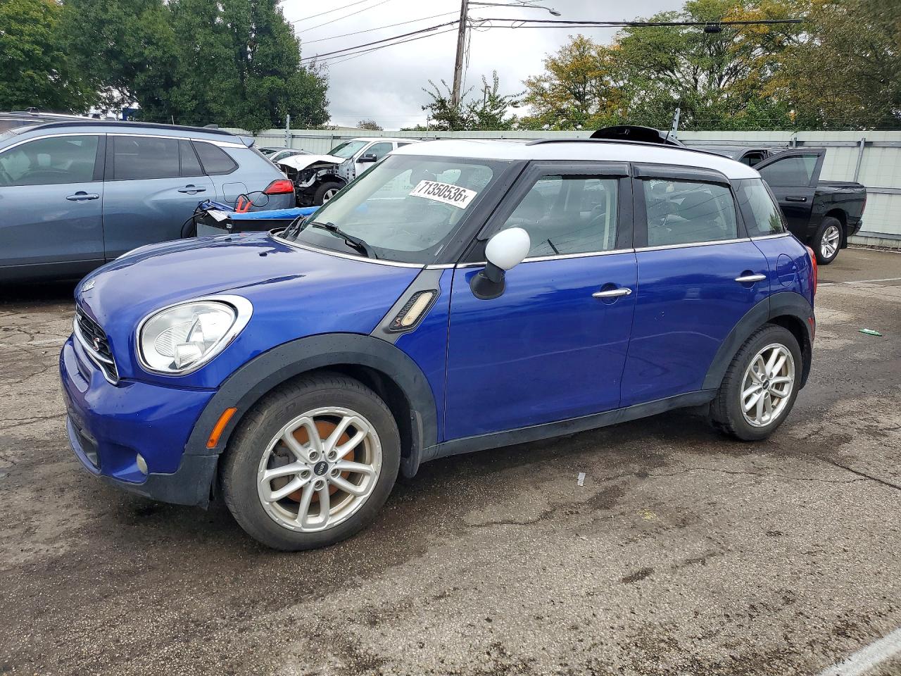 2016 MINI COOPER — Front 3/4