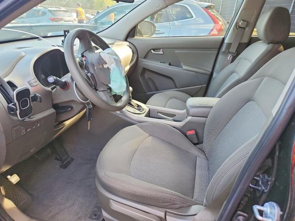 2016 KIA SPORTAGE LX w/Popular Pkg — DENT