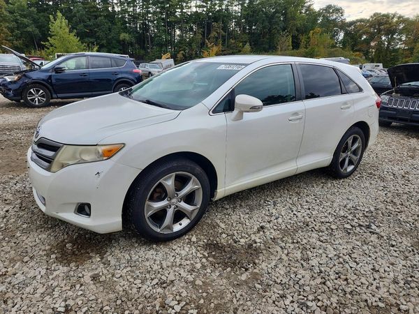 2013 TOYOTA VENZA — Front 3/4