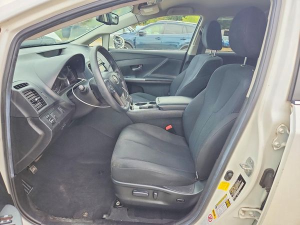 2013 TOYOTA VENZA — DENT