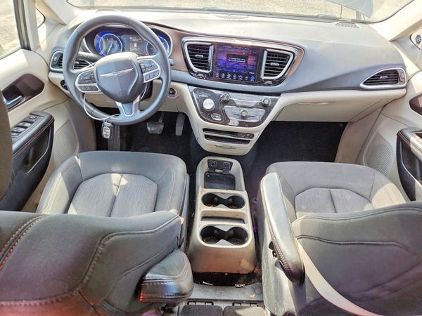 2017 CHRYSLER PACIFICA Touring — CKPT