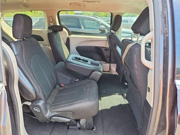 2017 CHRYSLER PACIFICA Touring — PSRS