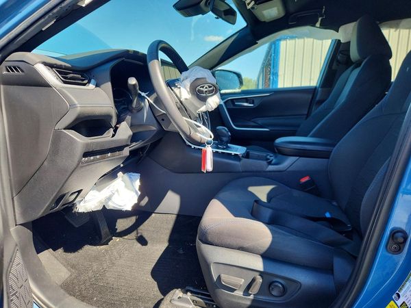 2024 TOYOTA RAV4 SE — DENT