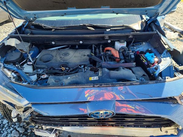 2024 TOYOTA RAV4 SE — Engine bay