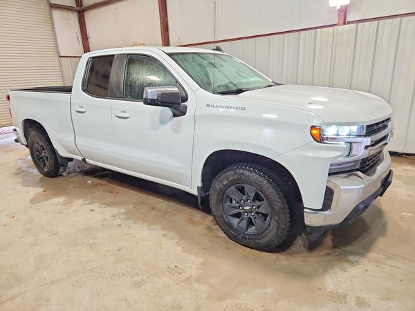 2020 CHEVROLET SILVERADO LT — Passenger 3/4
