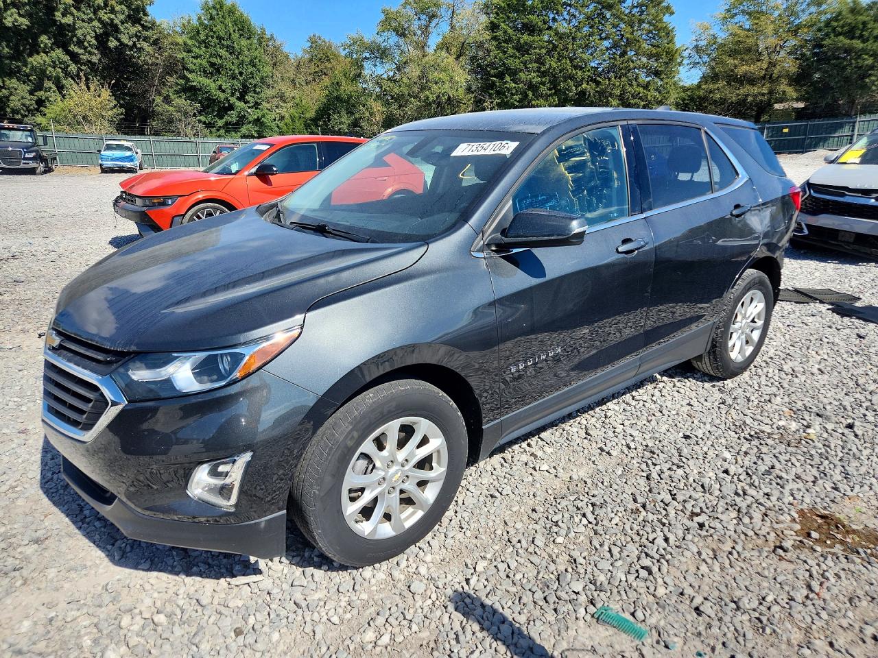 2018 CHEVROLET EQUINOX LT (1LT) — Front 3/4