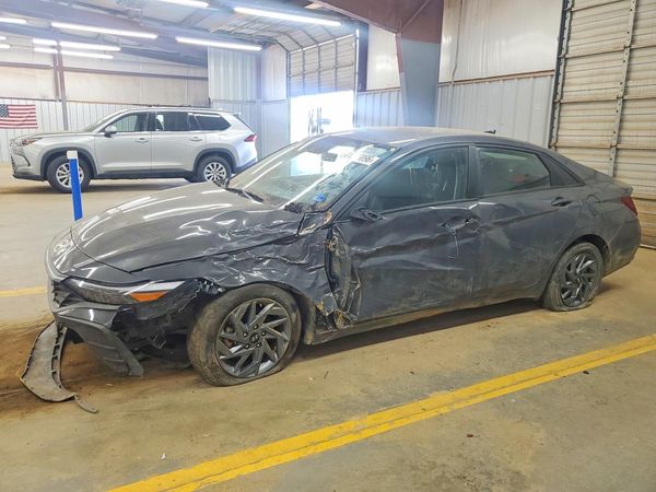 2024 HYUNDAI ELANTRA — DSFA — Front 3/4