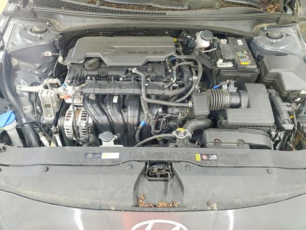 2024 HYUNDAI ELANTRA SEL — Engine bay