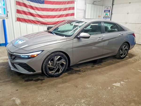 2025 HYUNDAI ELANTRA SEL Convenience — Front 3/4