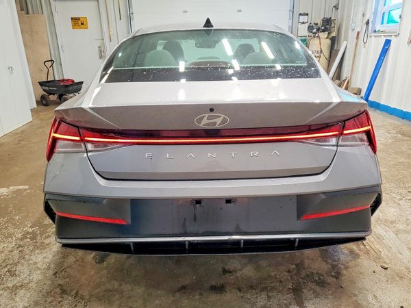 2025 HYUNDAI ELANTRA SEL Convenience — DIRR
