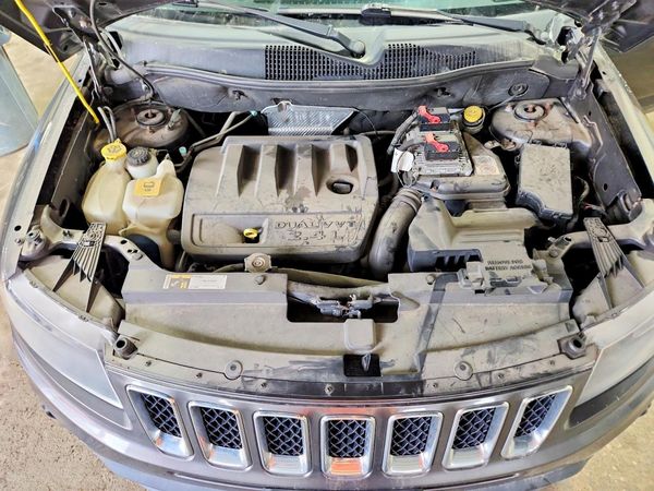 2016 JEEP COMPASS Sport — Engine bay