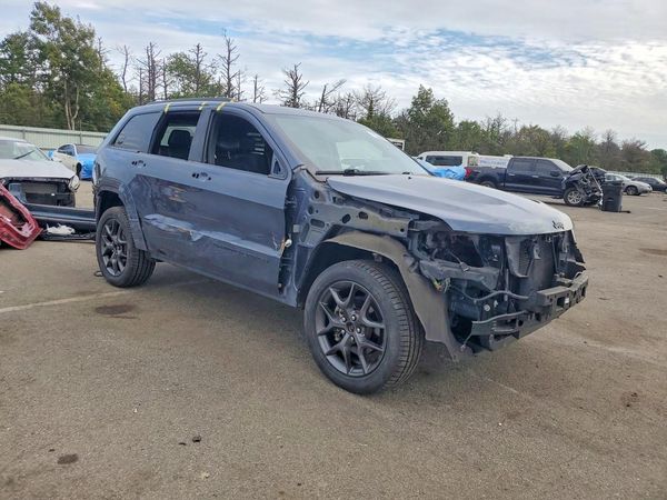 2020 JEEP GRAND CHEROKEE Limited — Passenger 3/4