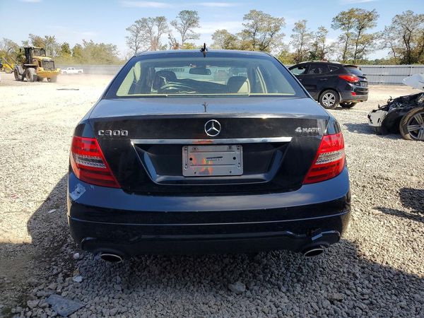2013 MERCEDES-BENZ C C300 — DIRR