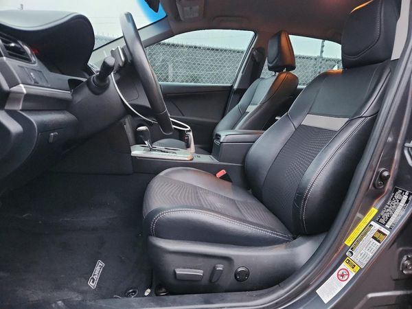 2013 TOYOTA CAMRY — DENT
