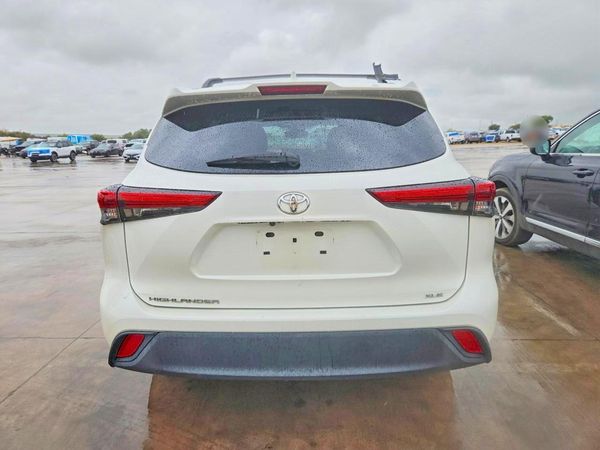 2021 TOYOTA HIGHLANDER XLE — DIRR