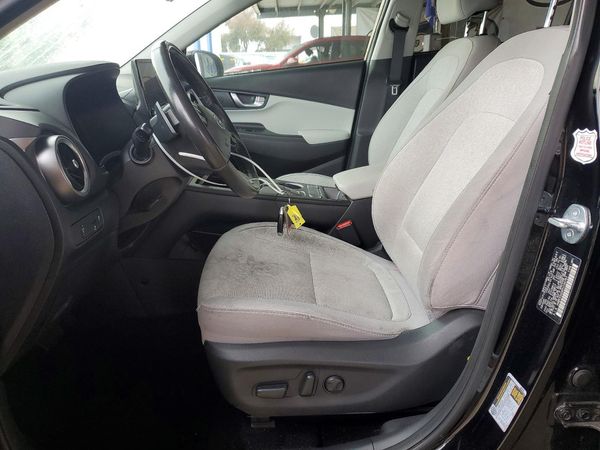 2023 HYUNDAI KONA SEL — DENT
