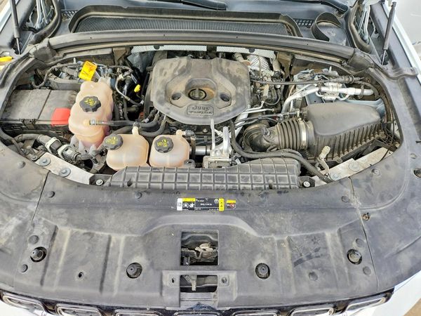 2024 JEEP GRAND CHEROKEE Limited 4XE — Engine bay