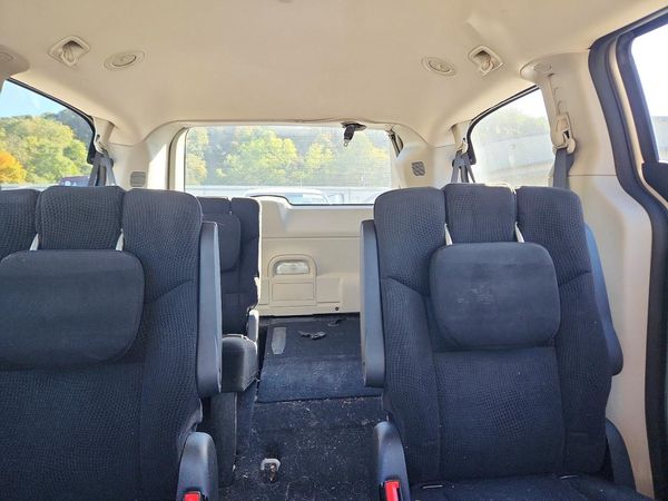 2016 DODGE GRAND CARAVAN SXT — SUVN