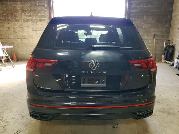 2024 VOLKSWAGEN TIGUAN 4Motion SE R-Line Black — DIRR