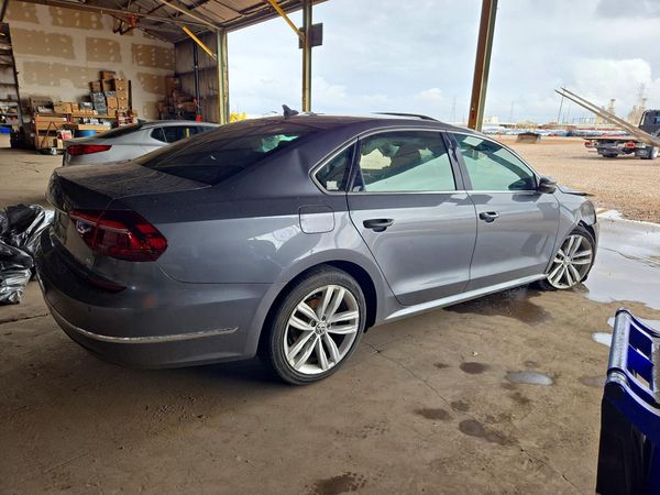2018 VOLKSWAGEN PASSAT SE, SE w/ Technology — PSRA