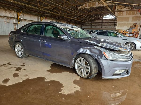 2018 VOLKSWAGEN PASSAT SE, SE w/ Technology — Passenger 3/4