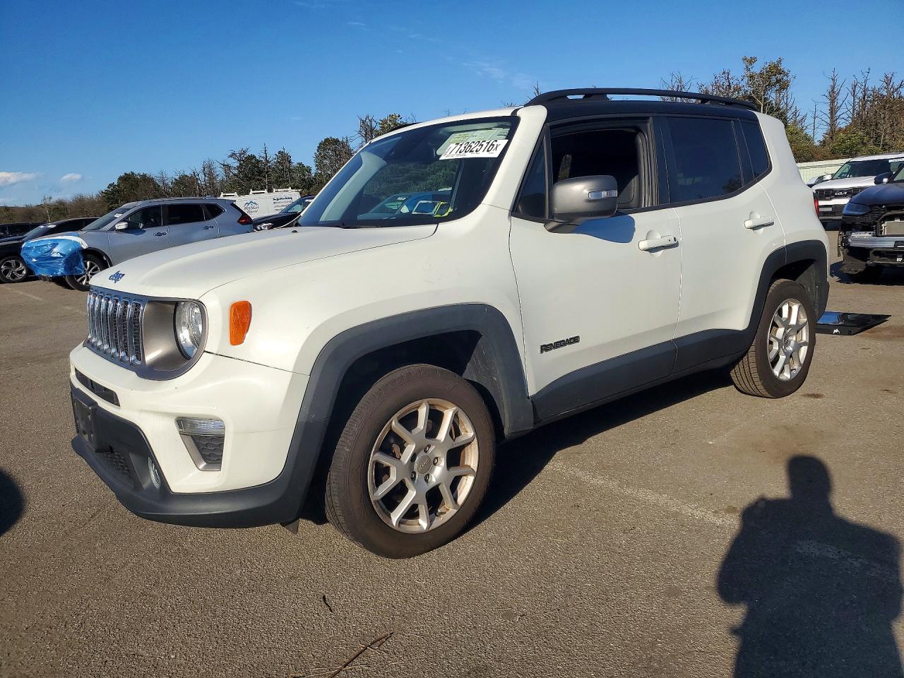 2021 JEEP RENEGADE Limited — Front 3/4