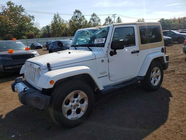 2013 JEEP WRANGLER Sahara — Front 3/4