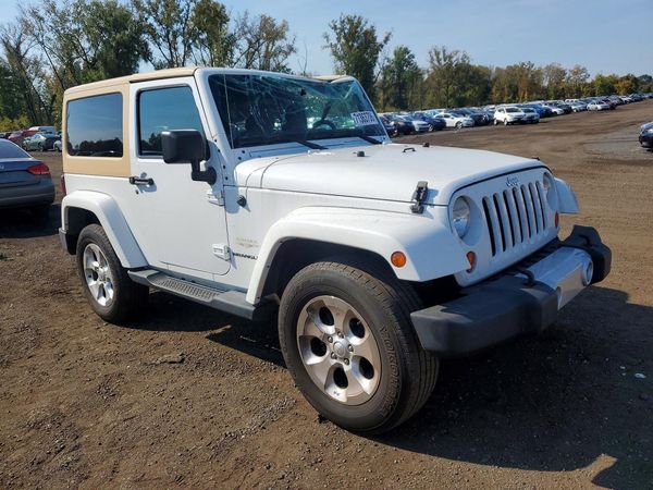 2013 JEEP WRANGLER Sahara — Passenger 3/4