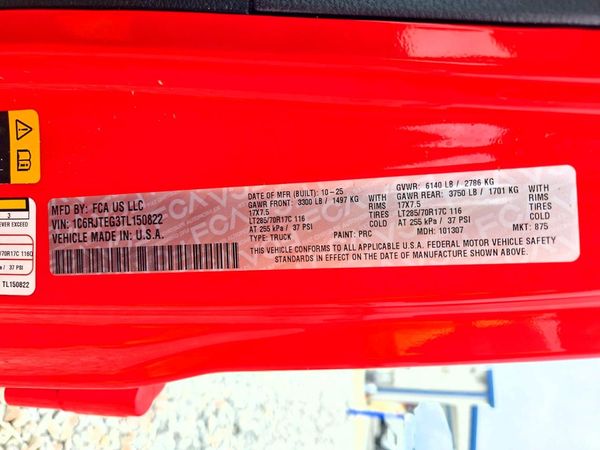 2026 JEEP GLADIATOR Mojave — VINS