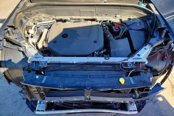2026 VOLVO XC90 Plus Bright — Engine bay