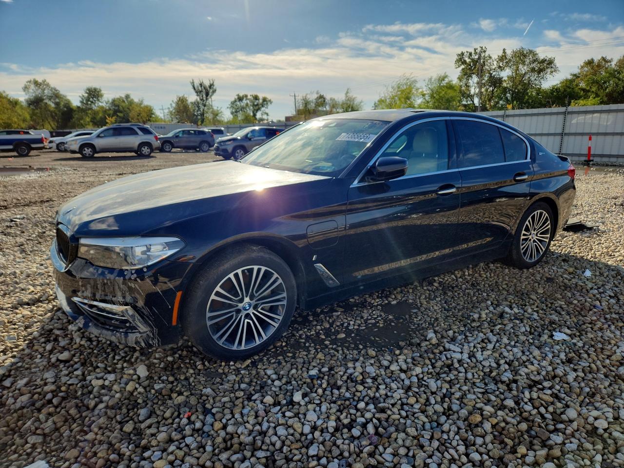 2018 BMW 5 SERIES xDrive — Front 3/4