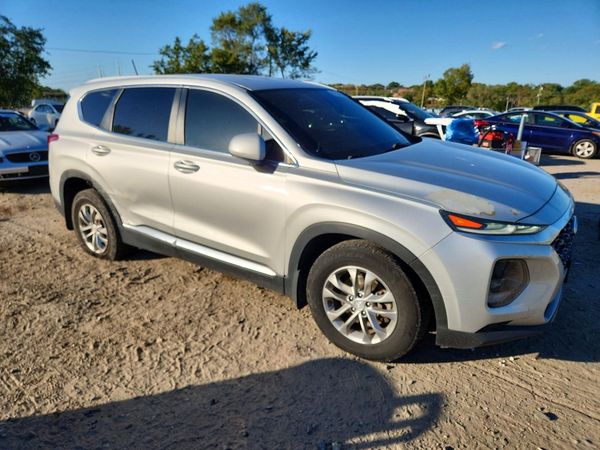2019 HYUNDAI SANTA FE SE — Passenger 3/4