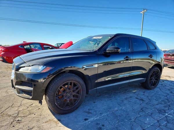 2018 JAGUAR F-PACE Premium — Front 3/4