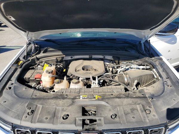 2024 JEEP GRAND CHEROKEE Limited 4XE — Engine bay