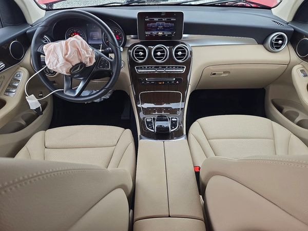 2016 MERCEDES-BENZ GLC-CLASS GLC300 — CKPT