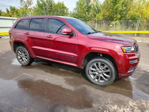 2019 JEEP GRAND CHEROKEE Overland — Passenger 3/4