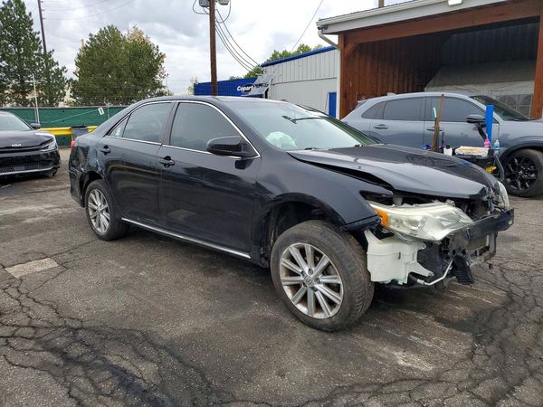 2013 TOYOTA CAMRY — Passenger 3/4