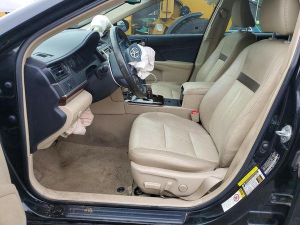 2013 TOYOTA CAMRY — DENT
