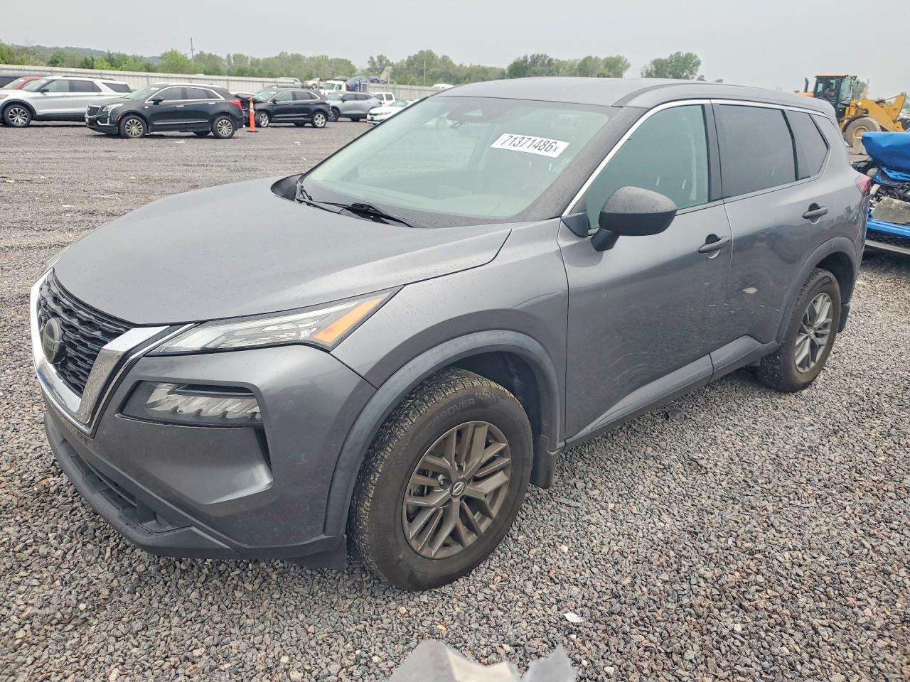 2021 NISSAN ROGUE S — Front 3/4