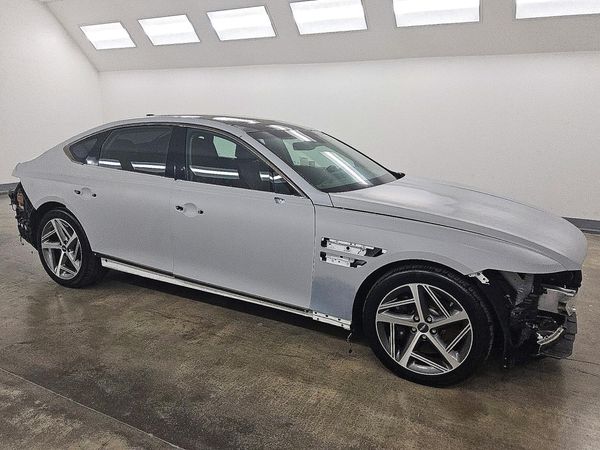2024 GENESIS G80 2.5T Sport Prestige — Passenger 3/4