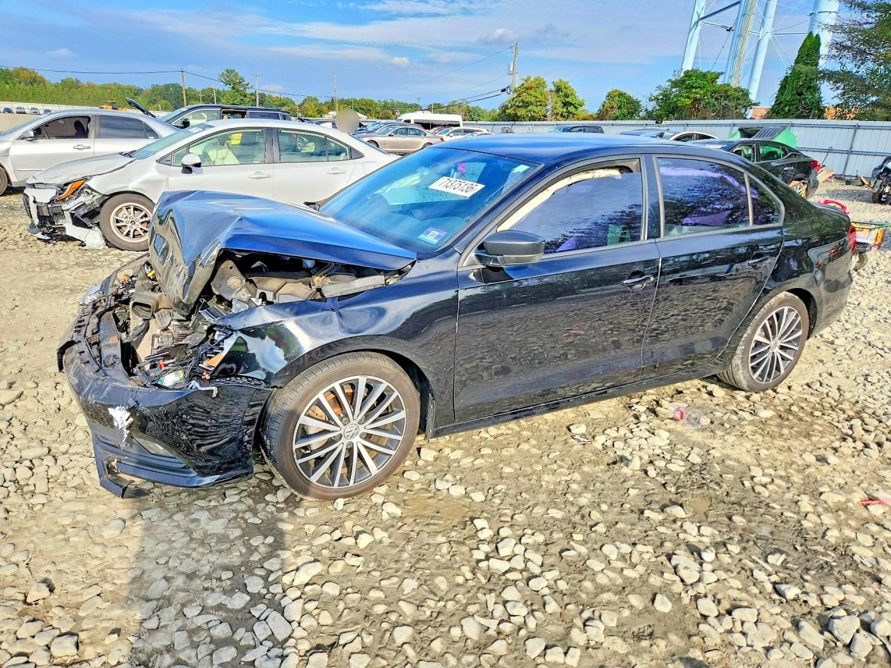 2017 VOLKSWAGEN JETTA Sport — Front 3/4