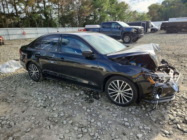 2017 VOLKSWAGEN JETTA Sport — Passenger 3/4