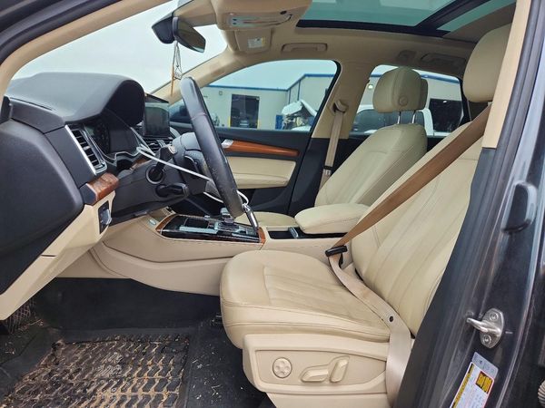 2022 AUDI Q5 — DENT