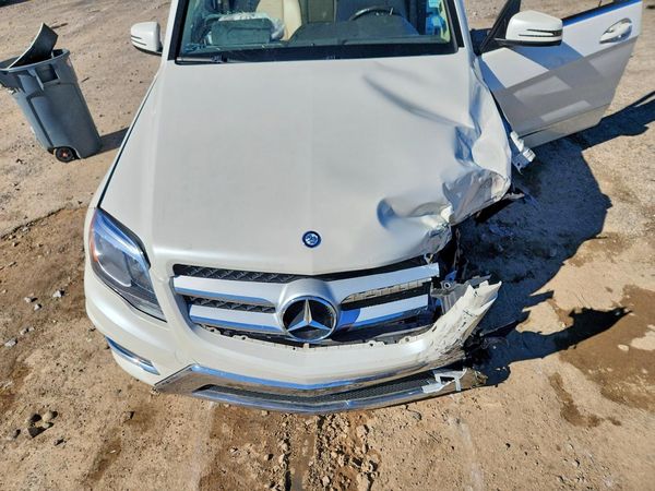 2013 MERCEDES-BENZ GLK-CLASS GLK350 4-MATIC — Engine bay