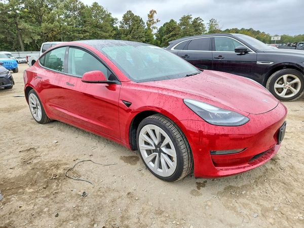 2021 TESLA MODEL 3 — Passenger 3/4