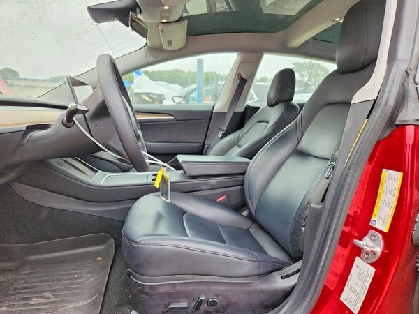 2021 TESLA MODEL 3 — DENT