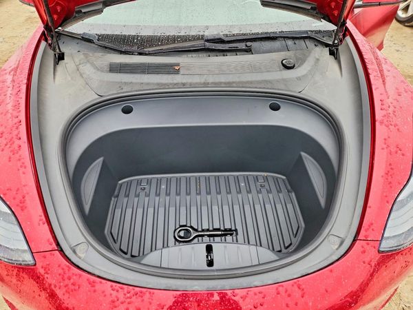 2021 TESLA MODEL 3 — Engine bay
