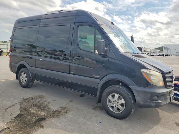 2014 MERCEDES-BENZ SPRINTER Standard / High — Passenger 3/4