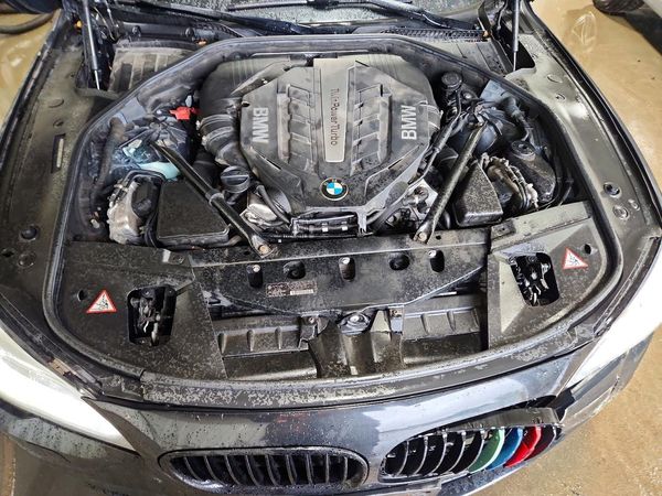 2013 BMW 750 — Engine bay