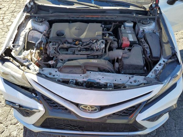 2021 TOYOTA CAMRY XSE — Engine bay